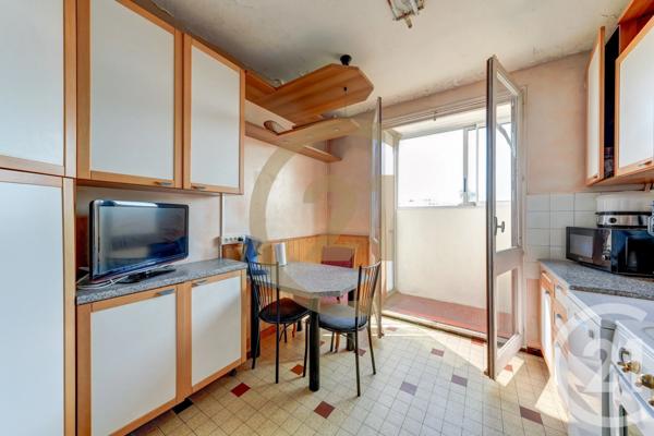 Appartement T3 à vendre  3 pièces - 72,79 m 2   LYON  - 69003