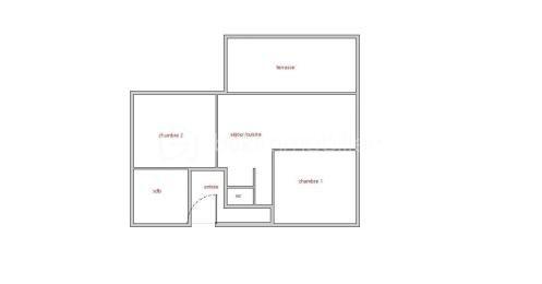 Vous recherchez un appartement à la campagne tout en étant en ville, vous serez charmé par cet environnement entouré de verdure et sans vis a vis. 

À découvrir, ce très agréable T3 de 61,52 m² loi Carrez, situé au 2ᵉ étage sans ascenseur,  d'une petite résidence de seulement 12 appartements.

L'appartement est en très bon état et ne nécessite pas de travaux. Il se compose d'une belle pièce de vie avec cuisine ouverte entièrement équipée en électroménager, de deux chambres et d'une salle d'eau.

Son véritable atout : une terrasse d'environ 10 m² exposée plein sud, offrant une belle vue dégagée sur les jardins, sans vis-à-vis. Un espace particulièrement agréable pour profiter de l'extérieur au calme.

Pour le confort au quotidien, l'appartement dispose également d'une climatisation récente.

Une place de parking privative devant la résidence est comprise avec l'appartement.

Possibilité d'acquérir en supplément un box fermé, idéal pour stationner un second véhicule ou disposer d'un espace de stockage supplémentaire.

Un appartement lumineux, bien entretenu et prêt à vivre, réunissant extérieur, exposition sud, absence de vis-à-vis, stationnement et petite copropriété.