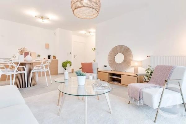 Appartement à vendre  4 pièces - 78 m 2   GIVORS  - 69