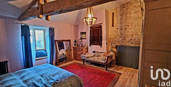 Maison à vendre 6 pièces 230 m² Saint-Saturnin