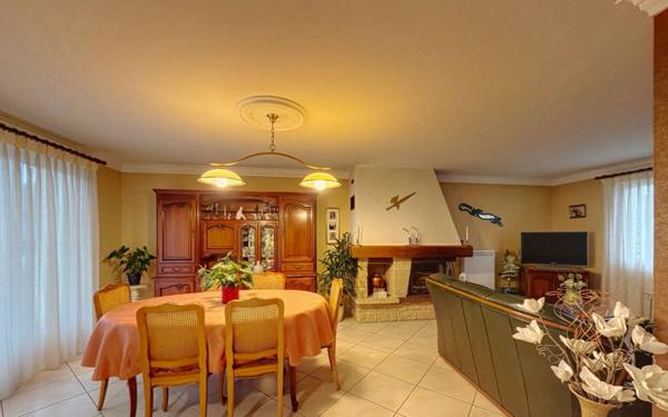 Maison à vendre    5 pièces • 109 m2 Moncé-en-Belin