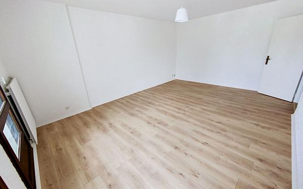 Appartement à vendre    1 pièce • 34,16 m2 Joué-lès-Tours