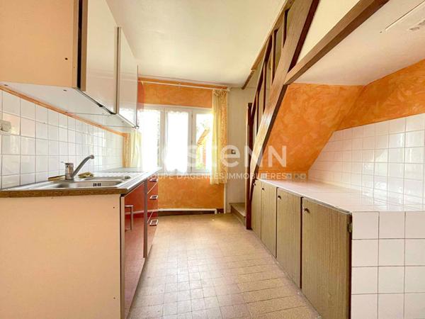 A vendre - Chaumont-En-Vexin longère de 100 m² habitables / 3 chambres / garage / cave / jardin