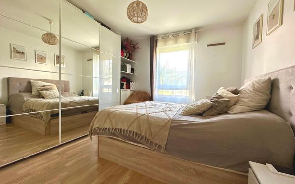 Appartement à vendre    3 pièces • 53 m2 Épinay-sur-Seine