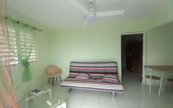 Appartement à louer    2 pièces • 40 m2 Sainte-Anne