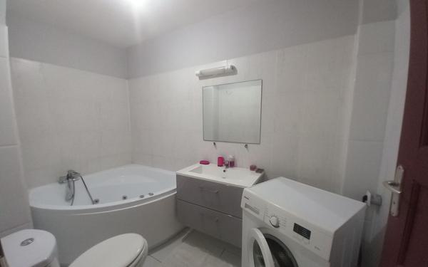 Appartement à louer    2 pièces • 40 m2 Sainte-Anne