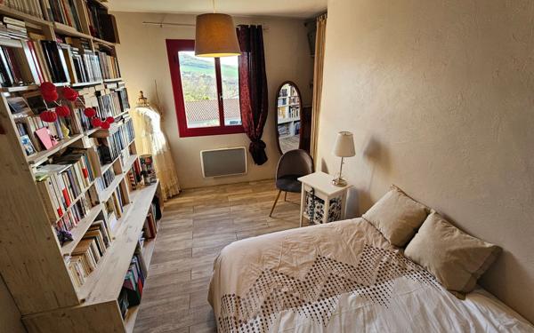 Maison à vendre    5 pièces •  Veyre-Monton