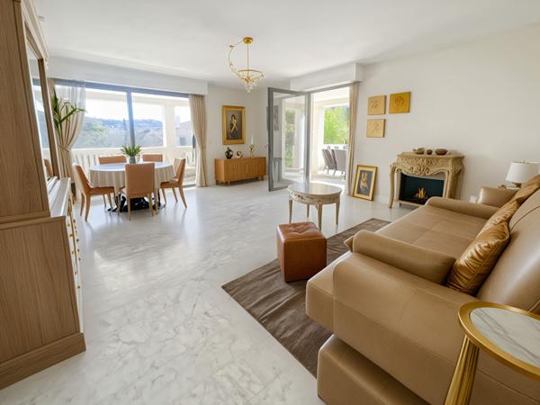 2P Cannes Centre Piscine