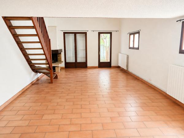 Maison
         7 pièces
        - 195 m² 949 500 € *
