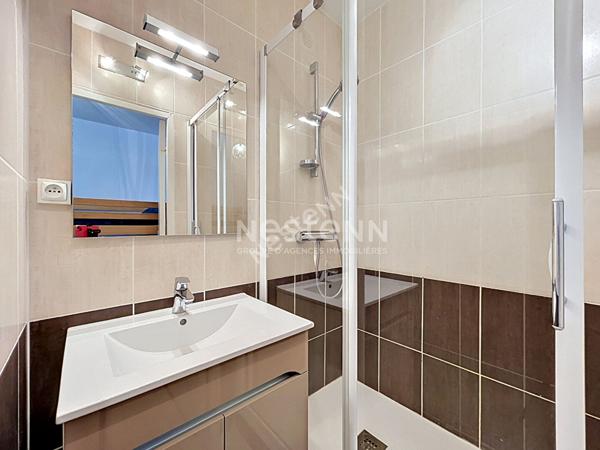 Port Camargue Secteur plage Sud Appartement type 2 plus cabine avec une belle terrasse