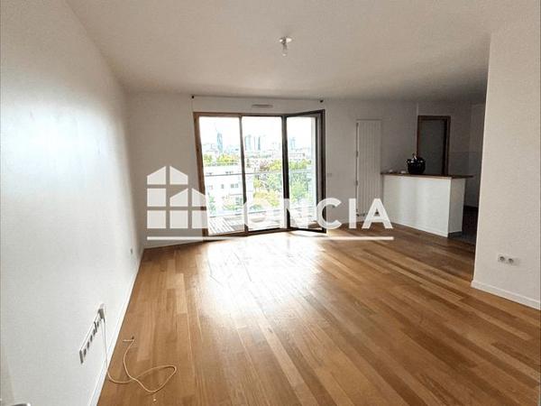 Location Appartement 4 pièces 108.17 m² - 2 ALLEE DES GENTIANES Nanterre 92000