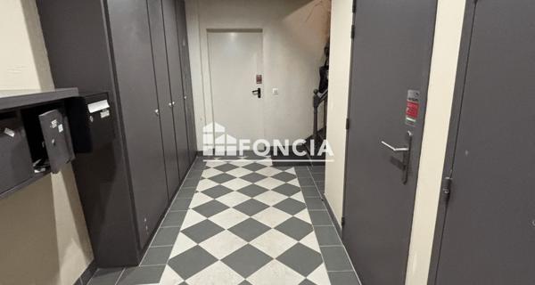 À vendre Studio 35 m² - Saintes 17100