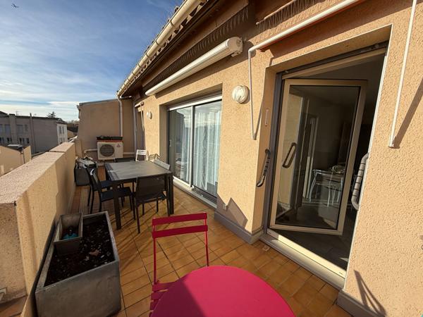 APPARTEMENT A CARCASSONNE AVEC GARAGE ET TERRASSE