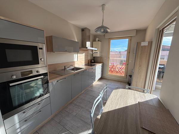 APPARTEMENT A CARCASSONNE AVEC GARAGE ET TERRASSE