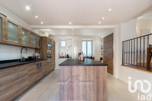 Maison à vendre 9 pièces 250 m² Septeuil