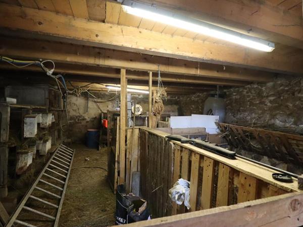 Maison Saint Pierre La Bourlhonne 7 pièce(s) 150 m2 environs et 1ha de terrain