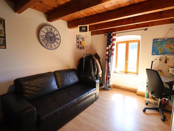 Maison Saint Pierre La Bourlhonne 7 pièce(s) 150 m2 environs et 1ha de terrain