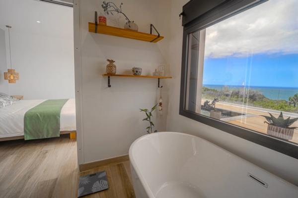 Villa T4/5 d’Exception – 168,35 m² + 58 m² d’annexes – Vue Mer Panoramique – Saint-Joseph (97480)