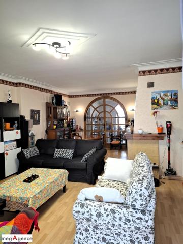 Maison à AUREILHAN, 65800 - 7 pièces 220m²