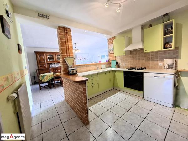 Maison à AUREILHAN, 65800 - 7 pièces 220m²