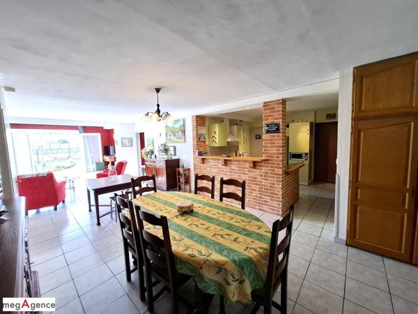 Maison à AUREILHAN, 65800 - 7 pièces 220m²