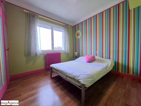 Maison à AUREILHAN, 65800 - 7 pièces 220m²