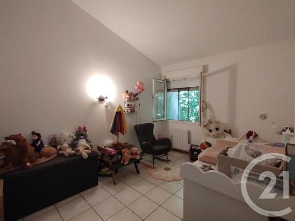 Immeuble à vendre  270 m 2   ST MARTIN DE CARALP  - 09