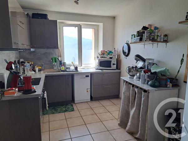 Immeuble à vendre  270 m 2   ST MARTIN DE CARALP  - 09
