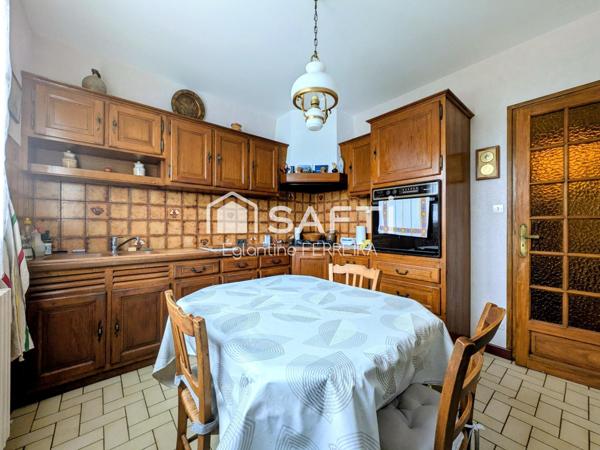 ISSOUDUN, PAVILLON T4 AVEC SOUS-SOL ET JARDIN