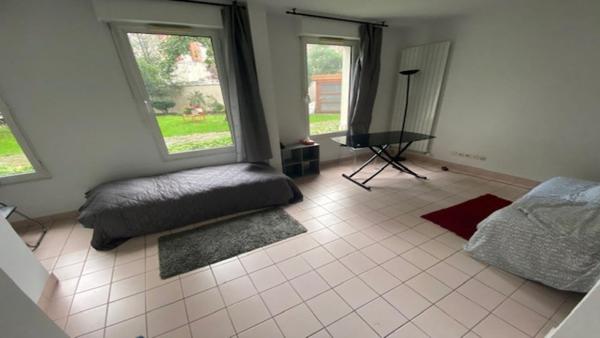 A LOUER : T1 à LILLE • Rue de Valmy - PLACE PHILIPPE LEBON • 665 € CC • Réf. 813-201