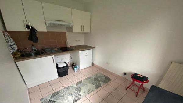 A LOUER : T1 à LILLE • Rue de Valmy - PLACE PHILIPPE LEBON • 665 € CC • Réf. 813-201