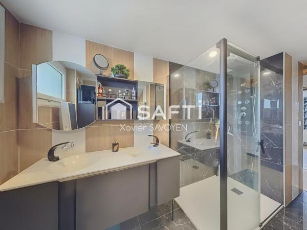 Maison T5 rénovée 186m² sur sous sol complet