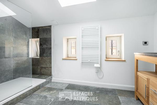 Maison de caractère rénovée grand jardin au sein d’une propriété du XIXe siècle