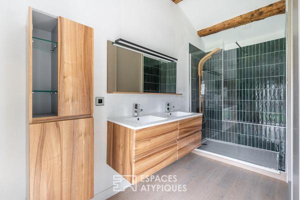 Maison de caractère rénovée grand jardin au sein d’une propriété du XIXe siècle