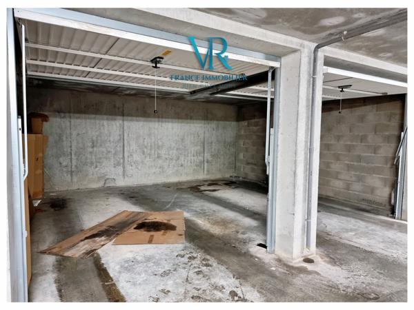 Saint-Genis-Pouilly (01630) APPARTEMENT T3 AU 2EME DERNIER ETAGE AVEC 3 GARAGES - SAINT-GENIS-POUILLY (01630)