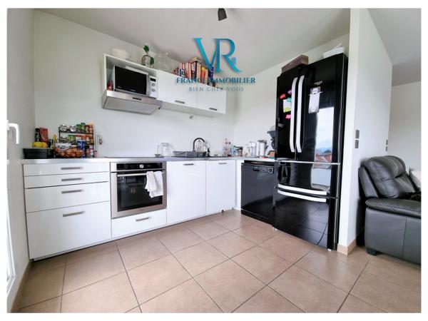 Saint-Genis-Pouilly (01630) APPARTEMENT T3 AU 2EME DERNIER ETAGE AVEC 3 GARAGES - SAINT-GENIS-POUILLY (01630)