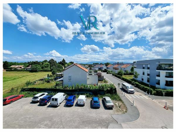 Saint-Genis-Pouilly (01630) APPARTEMENT T3 AU 2EME DERNIER ETAGE AVEC 3 GARAGES - SAINT-GENIS-POUILLY (01630)