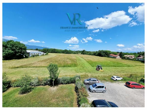 Saint-Genis-Pouilly (01630) APPARTEMENT T3 AU 2EME DERNIER ETAGE AVEC 3 GARAGES - SAINT-GENIS-POUILLY (01630)