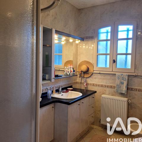Maison à vendre 4 pièces 164 m² Saint-Pierre-d'Eyraud