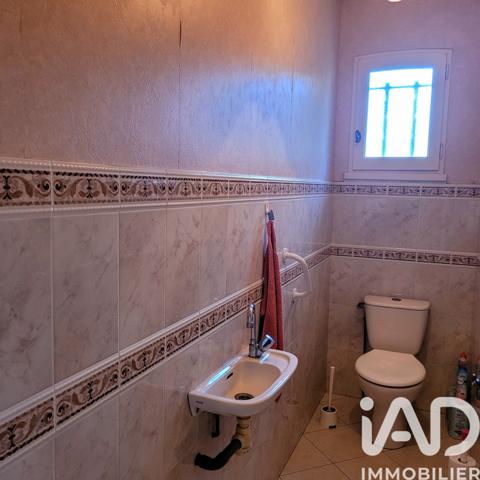 Maison à vendre 4 pièces 164 m² Saint-Pierre-d'Eyraud