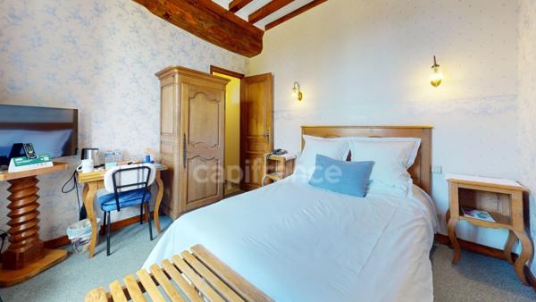 Propriété d’exception en Normandie – Manoir rénové avec dépendances et chapelle