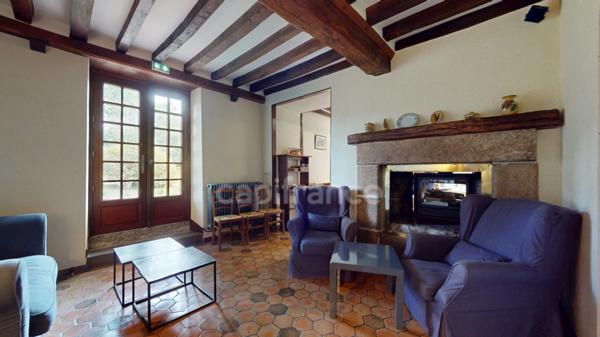 Propriété d’exception en Normandie – Manoir rénové avec dépendances et chapelle