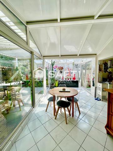 Maison T3 avec belle terrasse verdoyante de 27 m2 et place de parking dans garage