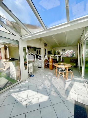 Maison T3 avec belle terrasse verdoyante de 27 m2 et place de parking dans garage