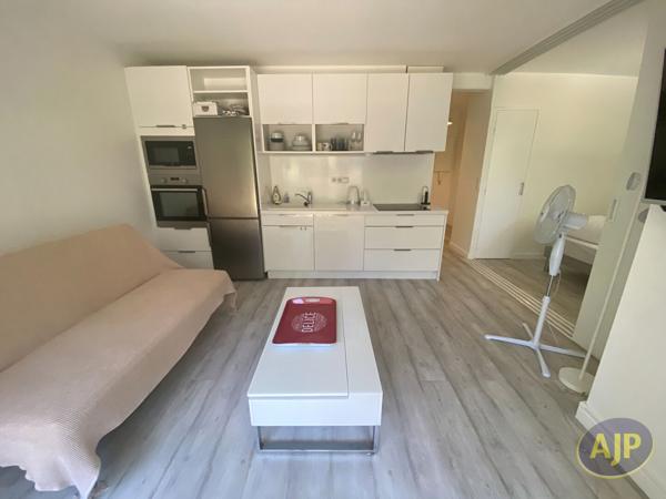 Appartement à louer Arcachon : 2 pièces, 30m² avec 1 chambre(s) à 790€ - AJP Immobilier Arcachon