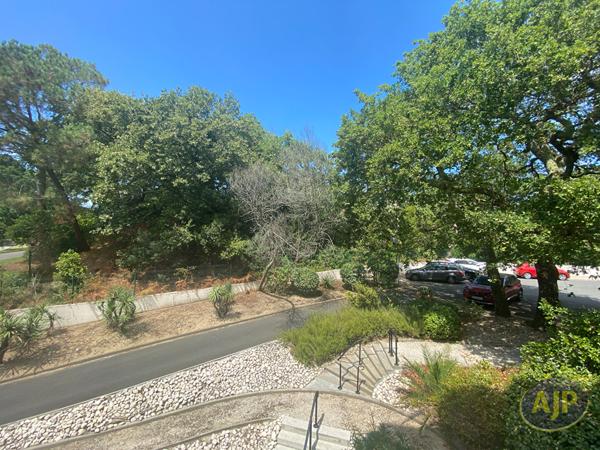 Appartement à louer Arcachon : 2 pièces, 30m² avec 1 chambre(s) à 790€ - AJP Immobilier Arcachon