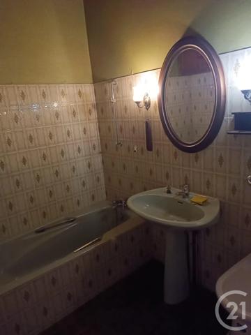 Appartement F4 à vendre  4 pièces - 120,80 m 2   AMELIE LES BAINS PALALDA  - 66