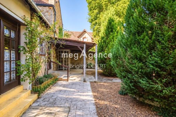 Maison à BONNETABLE, 72110 - 4 pièces 130m²