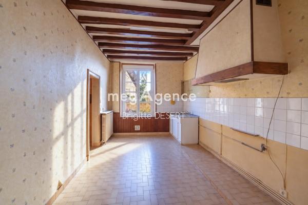 Maison à BONNETABLE, 72110 - 4 pièces 130m²