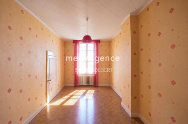 Maison à BONNETABLE, 72110 - 4 pièces 130m²